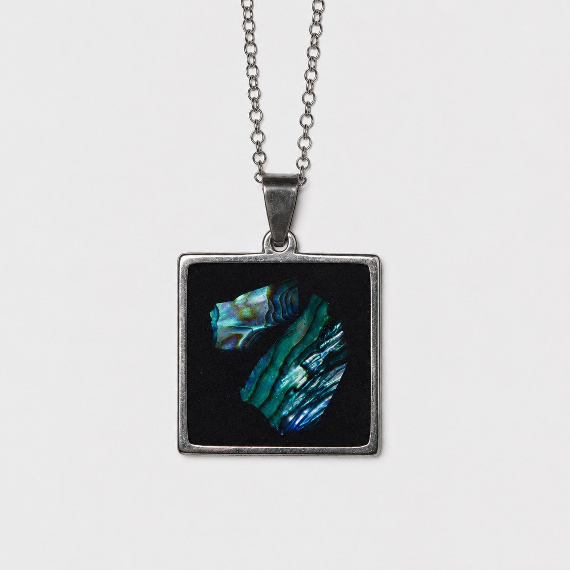 Sea-inspired abalone seashell jewellery